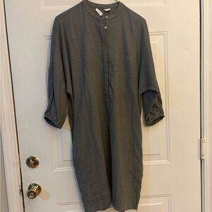 Ann Mashburn Charcoal Button-Up Top Dress. Size S